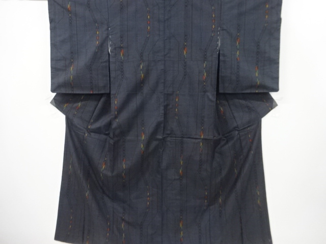 幾何学模様織り出し本場泥大島紬着物(5マルキ)